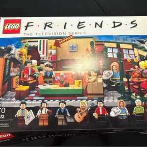 Friends Central Perk Lego set-- like now: all piece's